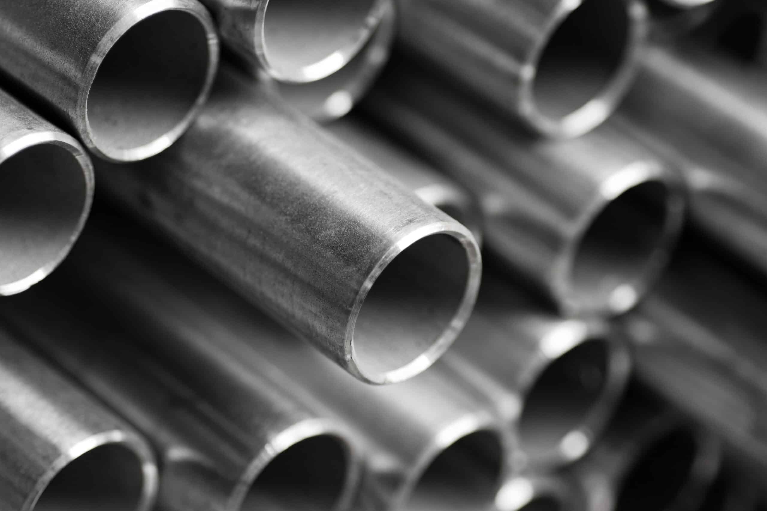 Des tubes en métal